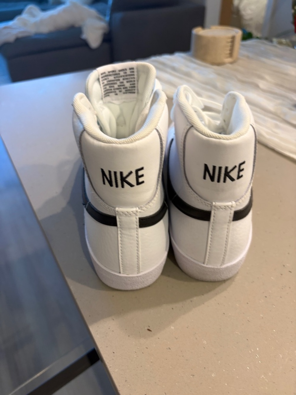 Nike Blazers - Picture 6 of 6
